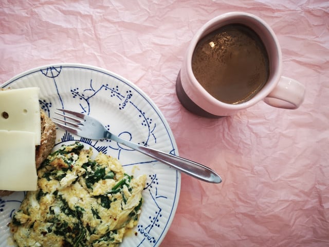 Ein Backofen-Omelette kannst du zum Beispiel gut zum Brunch servieren.