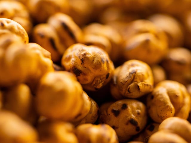 Süße Kichererbsen kannst du auch vegan zubereiten.