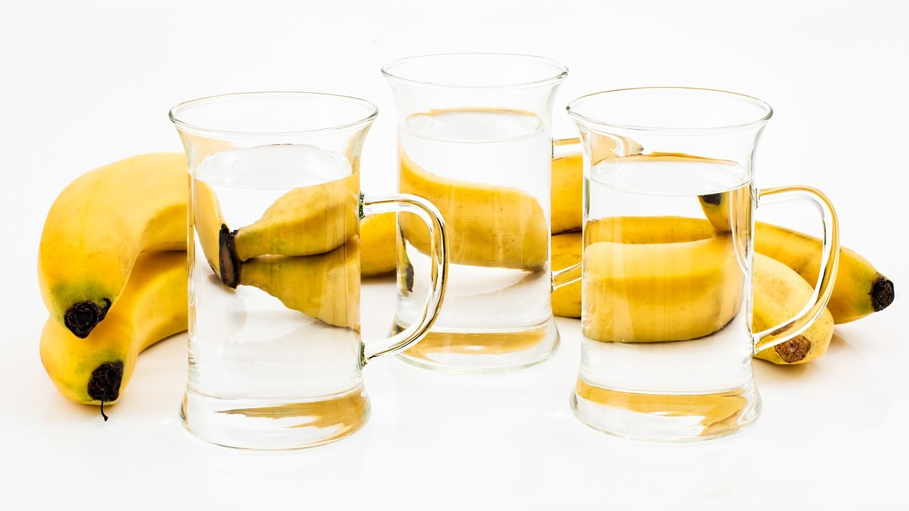 Bananenwasser: Einfaches Rezept für den Schlaftrunk | Utopias Rezeptwelt