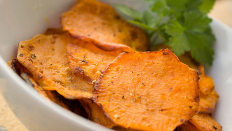 Kürbis-Chips: Rezept für den gesunden Snack