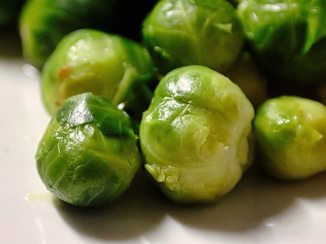 Rosenkohl aus dem Backofen hat ein leckeres Röstaroma.