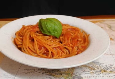 Spaghetti all'Assassina: In einer guten halben Stunde ist das Rezept fertig.