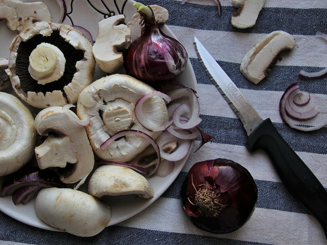 Vegane Maultaschen: Tipps für die Zubereitung Die Füllung für die Maultaschen kannst du je nach Saison anpassen.