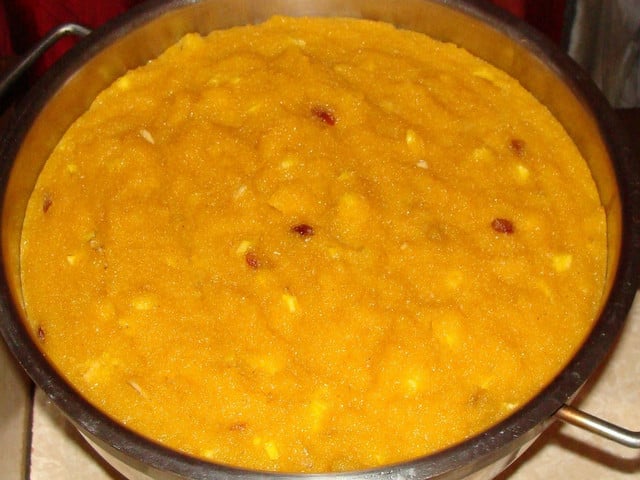 Veganes Ostermenü: Die Nachspeise Mit Karottenhalwa hast du eine etwas exotischere, aber trotzem gut in ein veganes Ostermenü passende, Nachspeise.