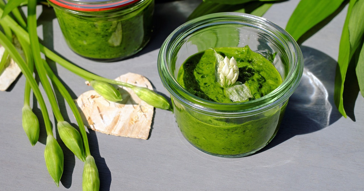 Bärlauch-Mayo selber machen: Einfaches pflanzliches Rezept | Utopias ... Bärlauch-Mayo selber machen: Einfaches pflanzliches Rezept | Utopias ...